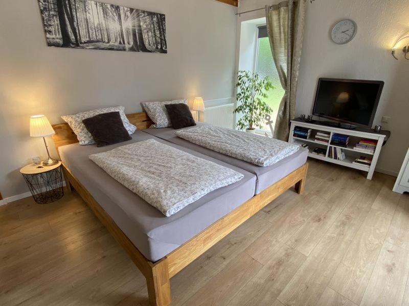 Grosses Doppelzimmer Mit Eigenem Bad Und Kuehlschrank, Frisch Saniert Friedrichskoog Dış mekan fotoğraf