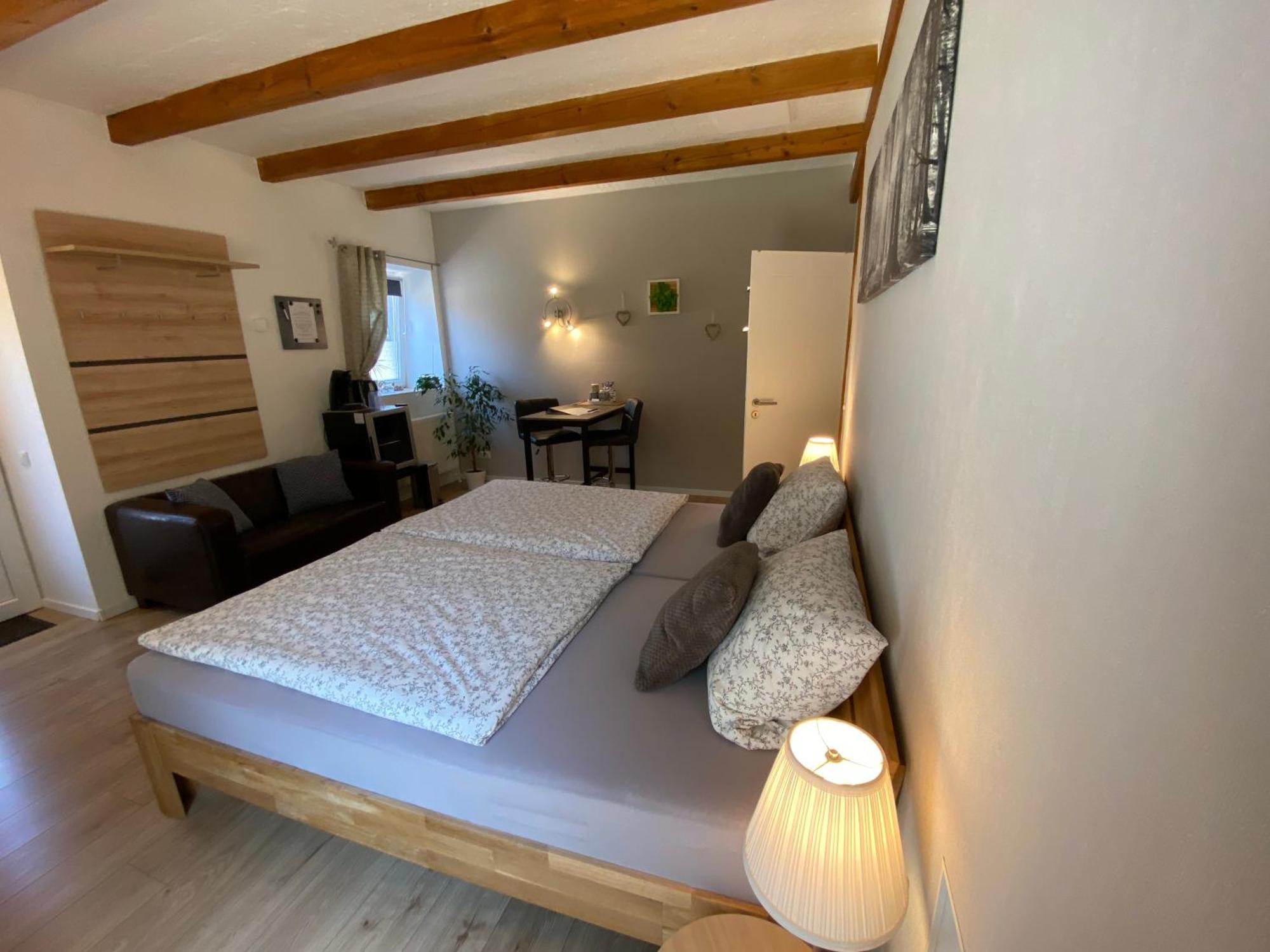 Grosses Doppelzimmer Mit Eigenem Bad Und Kuehlschrank, Frisch Saniert Friedrichskoog Dış mekan fotoğraf