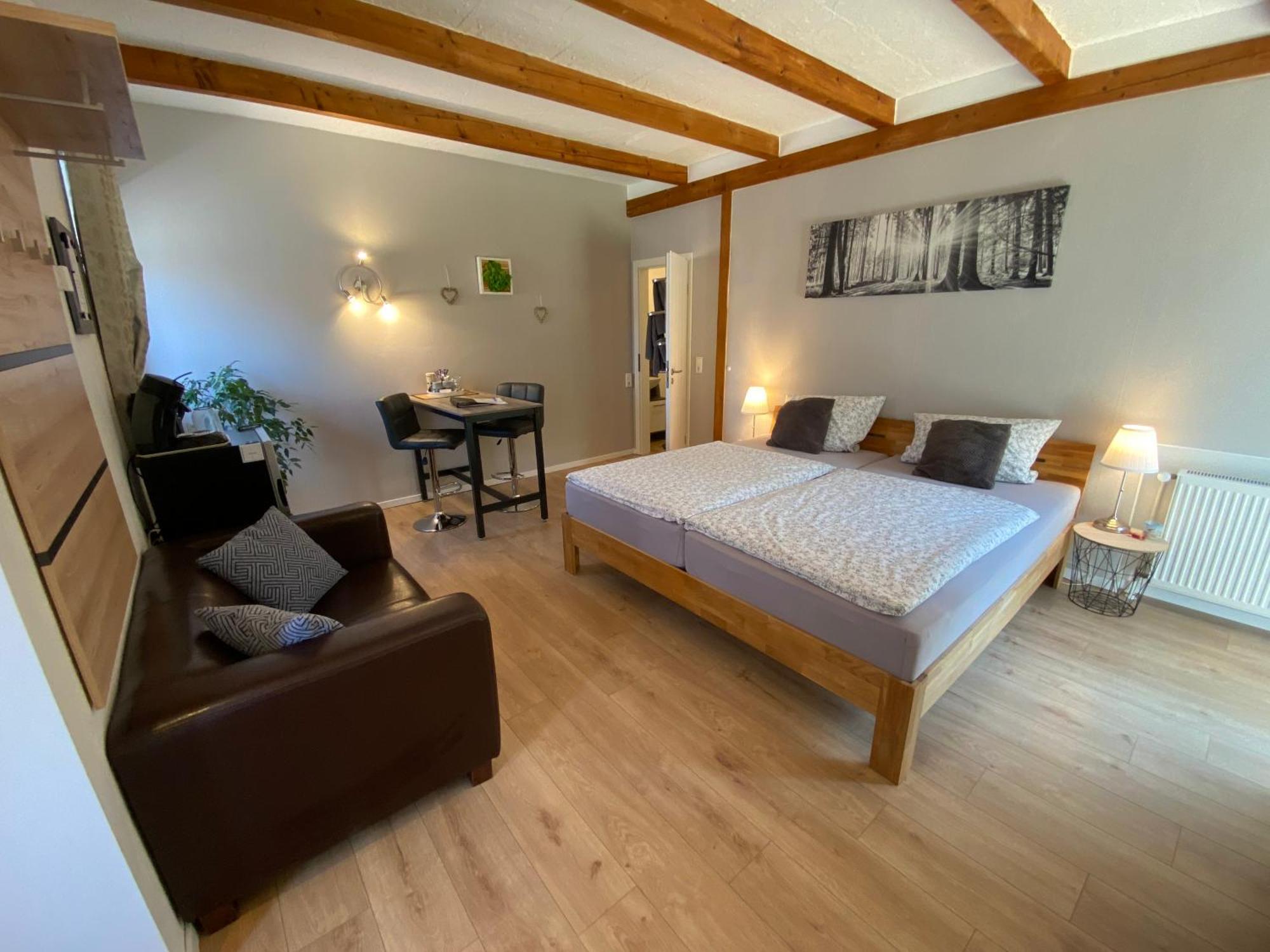 Grosses Doppelzimmer Mit Eigenem Bad Und Kuehlschrank, Frisch Saniert Friedrichskoog Dış mekan fotoğraf